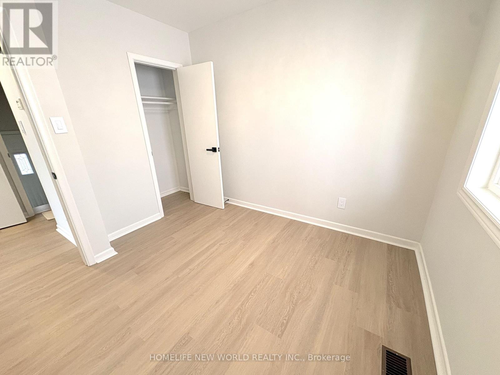 Main - 98 Newton Drive, Toronto (Newtonbrook East), Ontario  M2M 2N1 - Photo 8 - C12875580