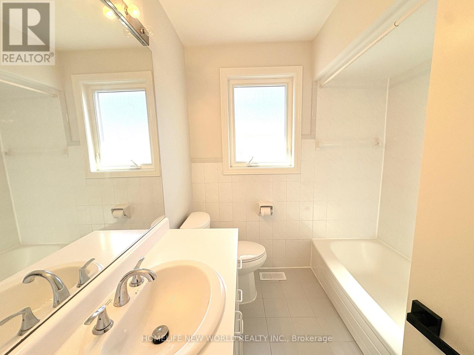 Main - 98 Newton Drive, Toronto (Newtonbrook East), Ontario  M2M 2N1 - Photo 9 - C12875580