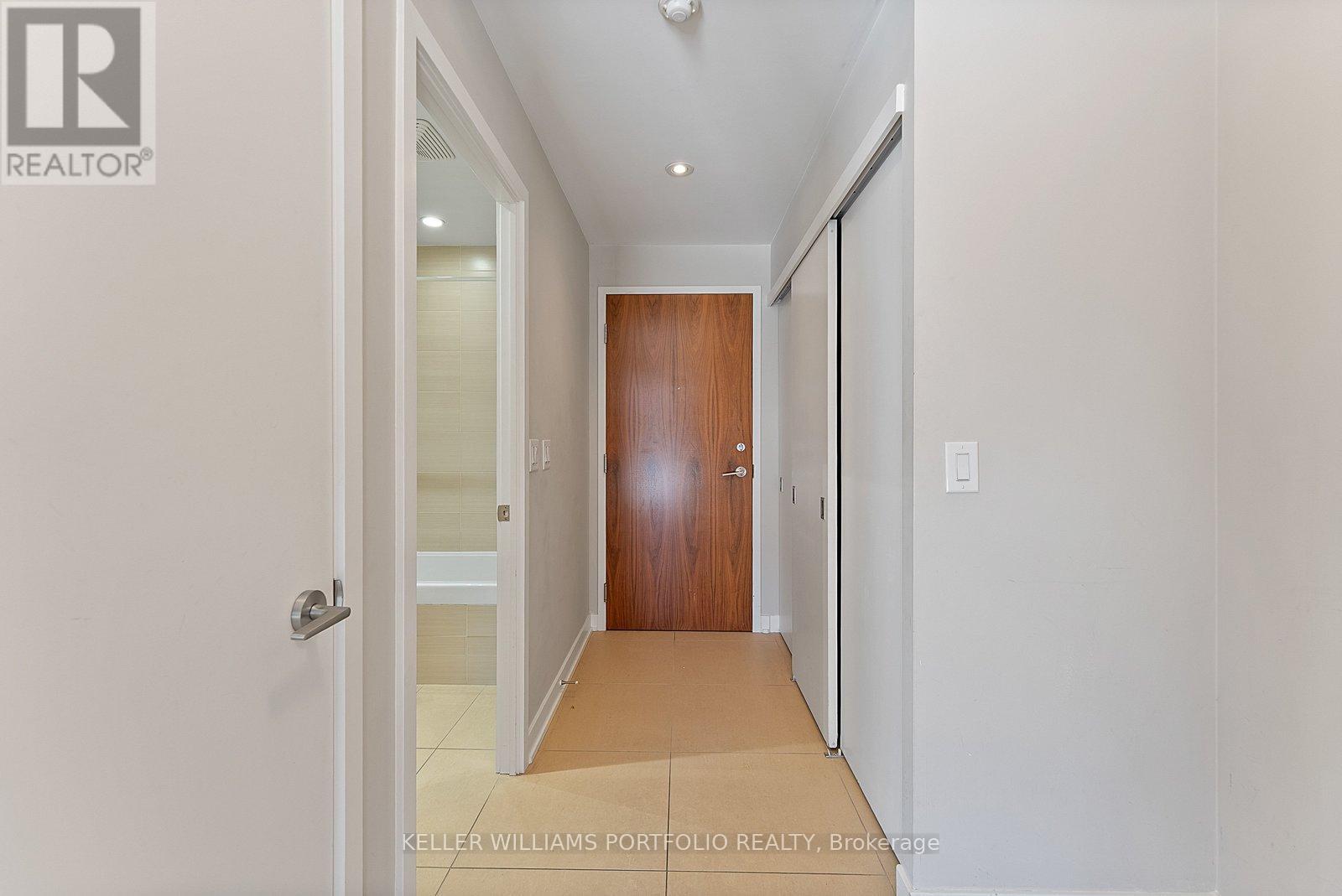 404 - 3 Market Street, Toronto (Waterfront Communities), Ontario  M5E 0A3 - Photo 3 - C12875626