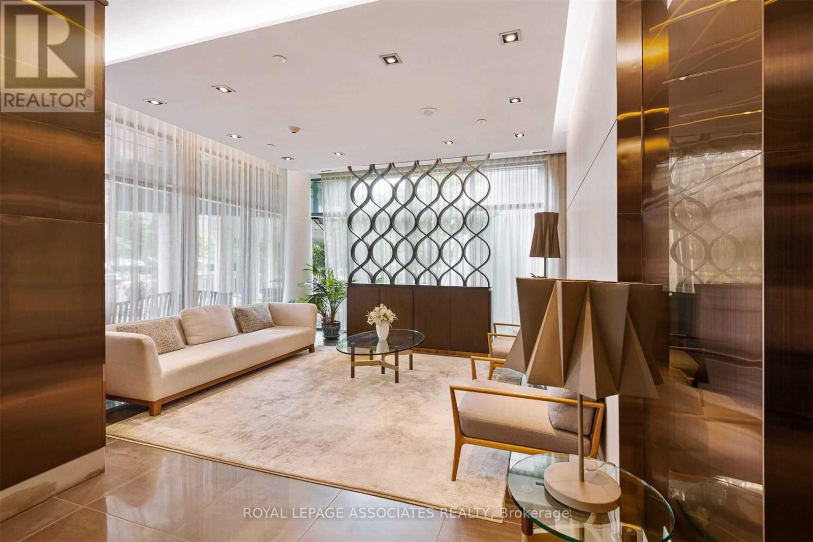 601 - 85 The Donway W, Toronto (Banbury-Don Mills), Ontario  M3C 0L9 - Photo 2 - C12875644