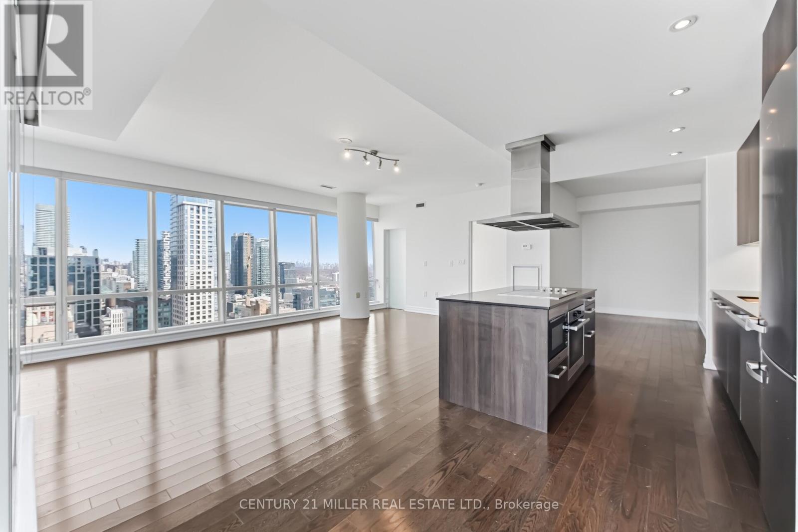 3705 - 8 The Esplanade, Toronto (Waterfront Communities), Ontario  M5E 0A6 - Photo 10 - C12875682