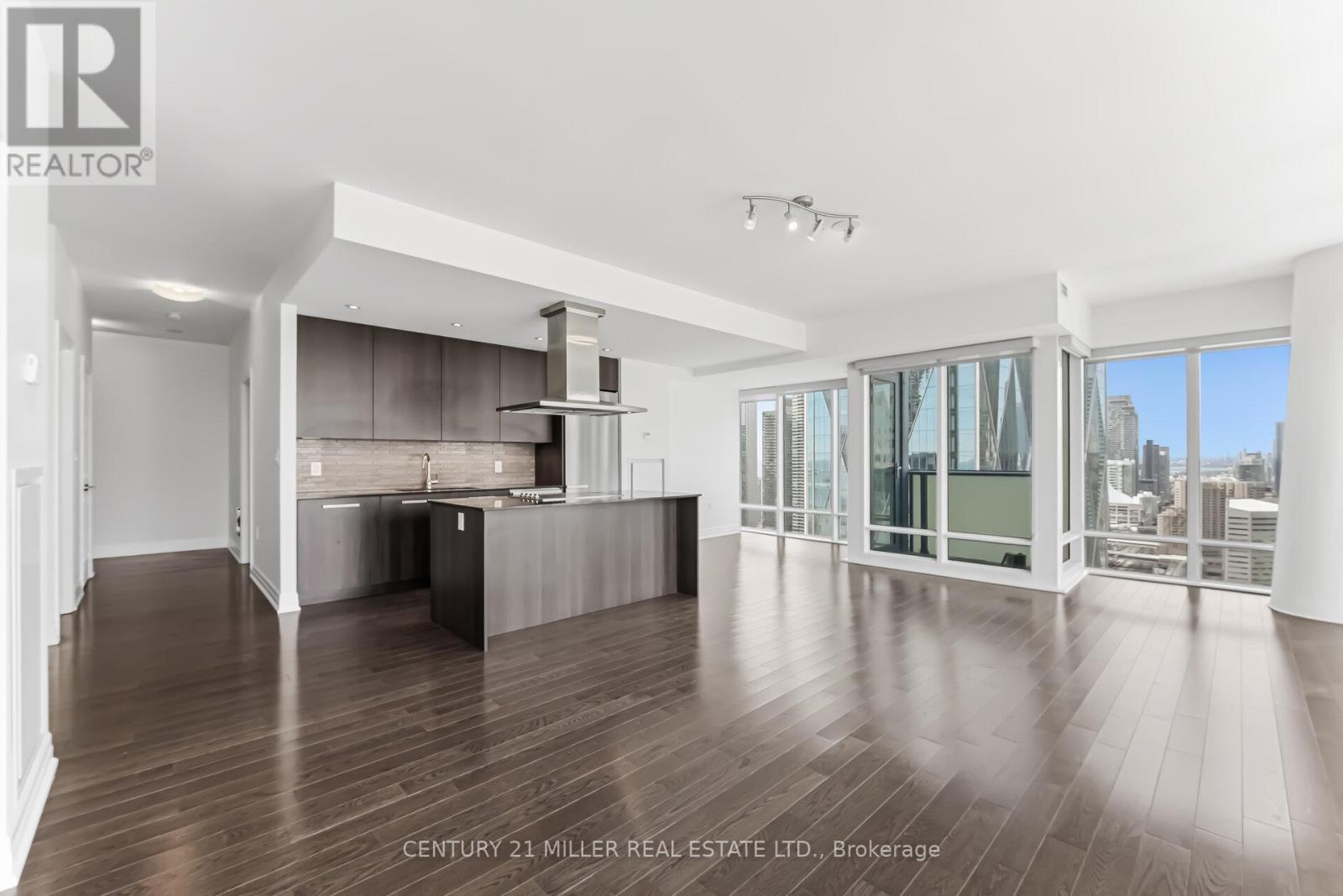 3705 - 8 The Esplanade, Toronto (Waterfront Communities), Ontario  M5E 0A6 - Photo 15 - C12875682