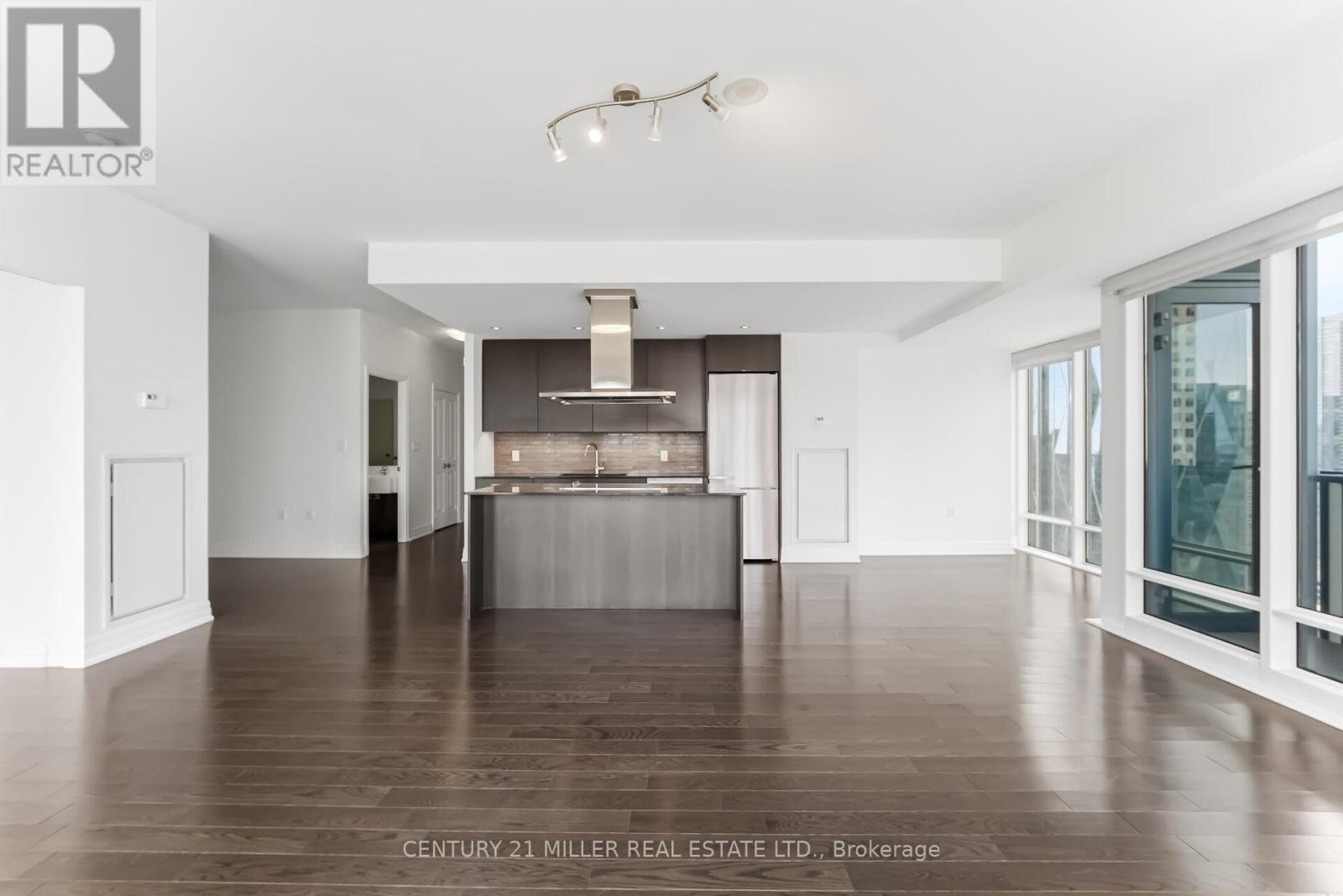 3705 - 8 The Esplanade, Toronto (Waterfront Communities), Ontario  M5E 0A6 - Photo 16 - C12875682