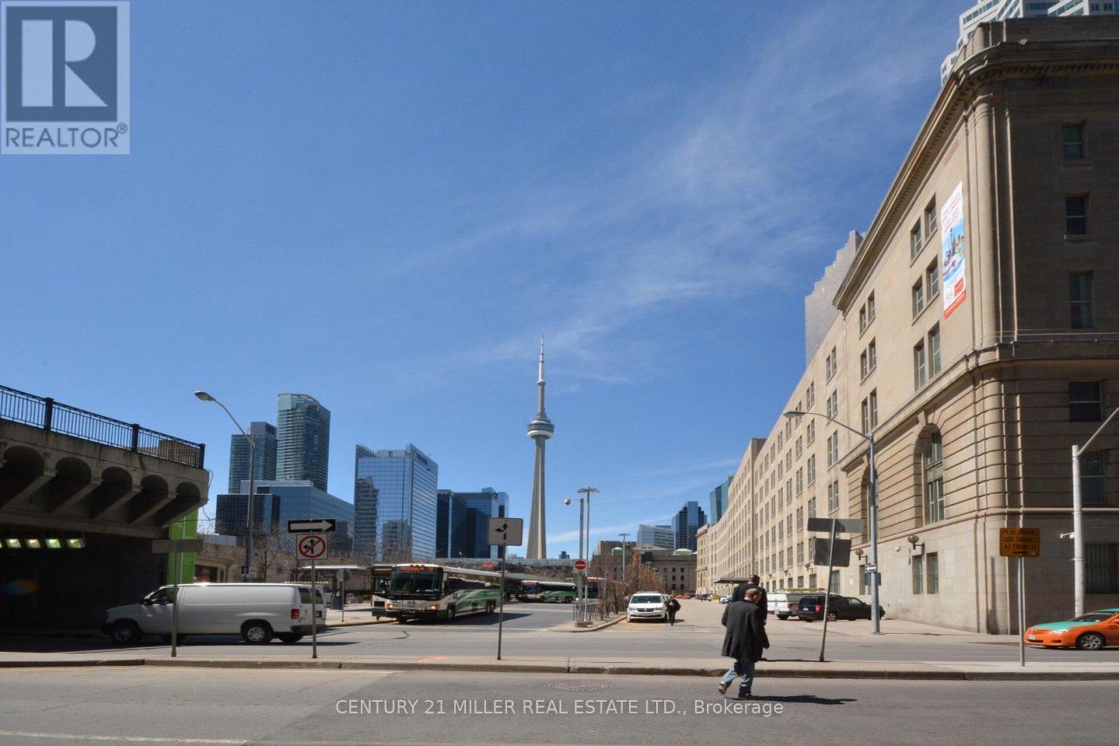 3705 - 8 The Esplanade, Toronto (Waterfront Communities), Ontario  M5E 0A6 - Photo 34 - C12875682