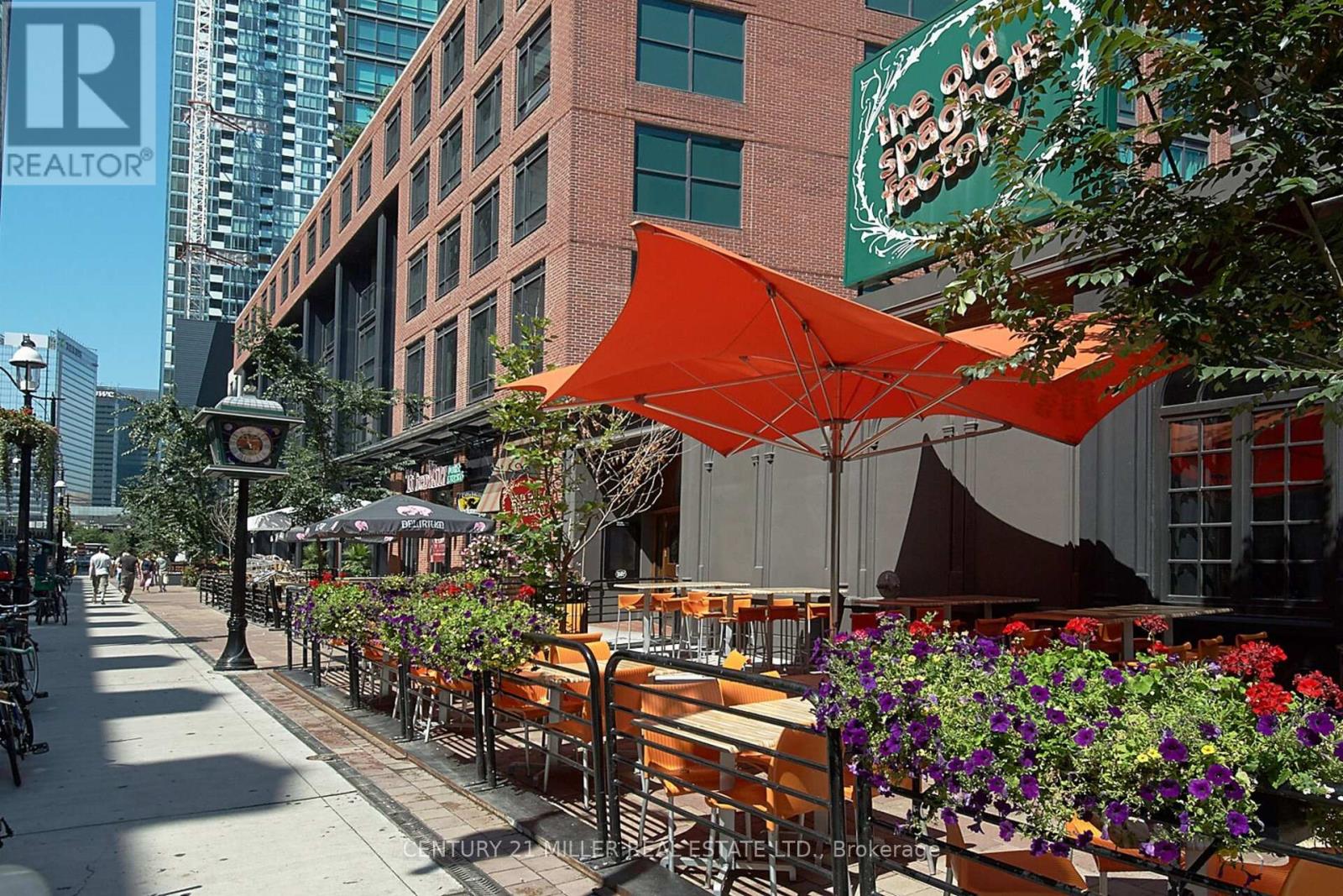 3705 - 8 The Esplanade, Toronto (Waterfront Communities), Ontario  M5E 0A6 - Photo 37 - C12875682