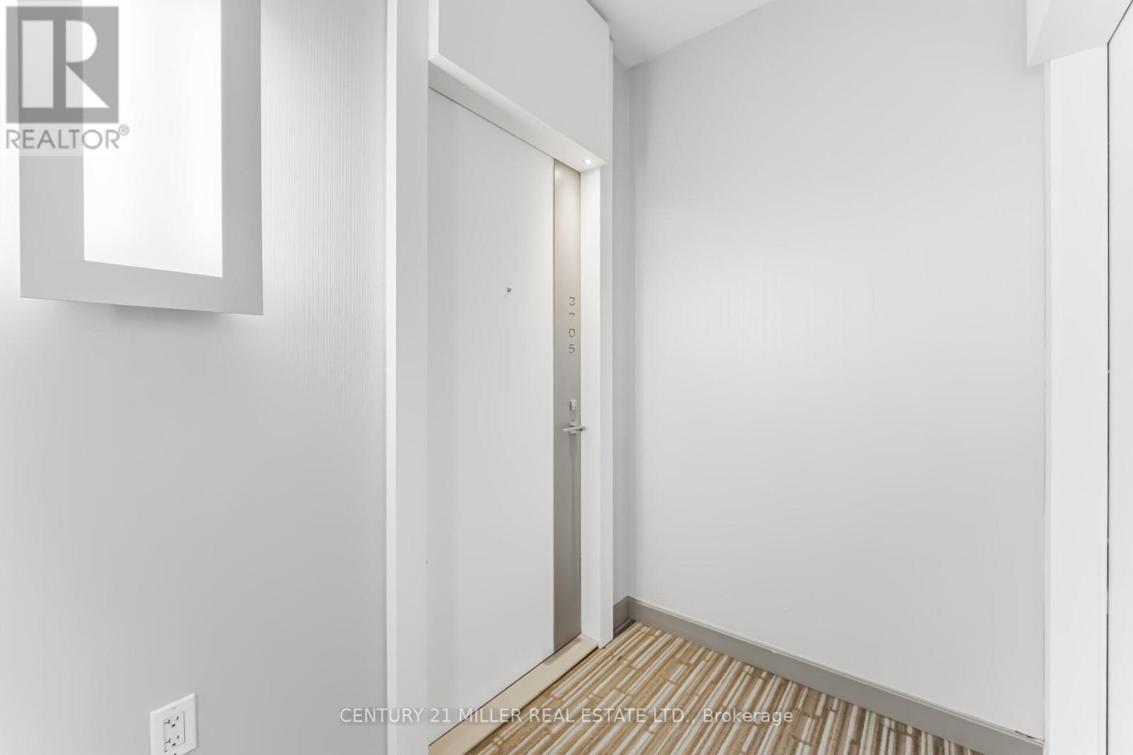 3705 - 8 The Esplanade, Toronto (Waterfront Communities), Ontario  M5E 0A6 - Photo 4 - C12875682