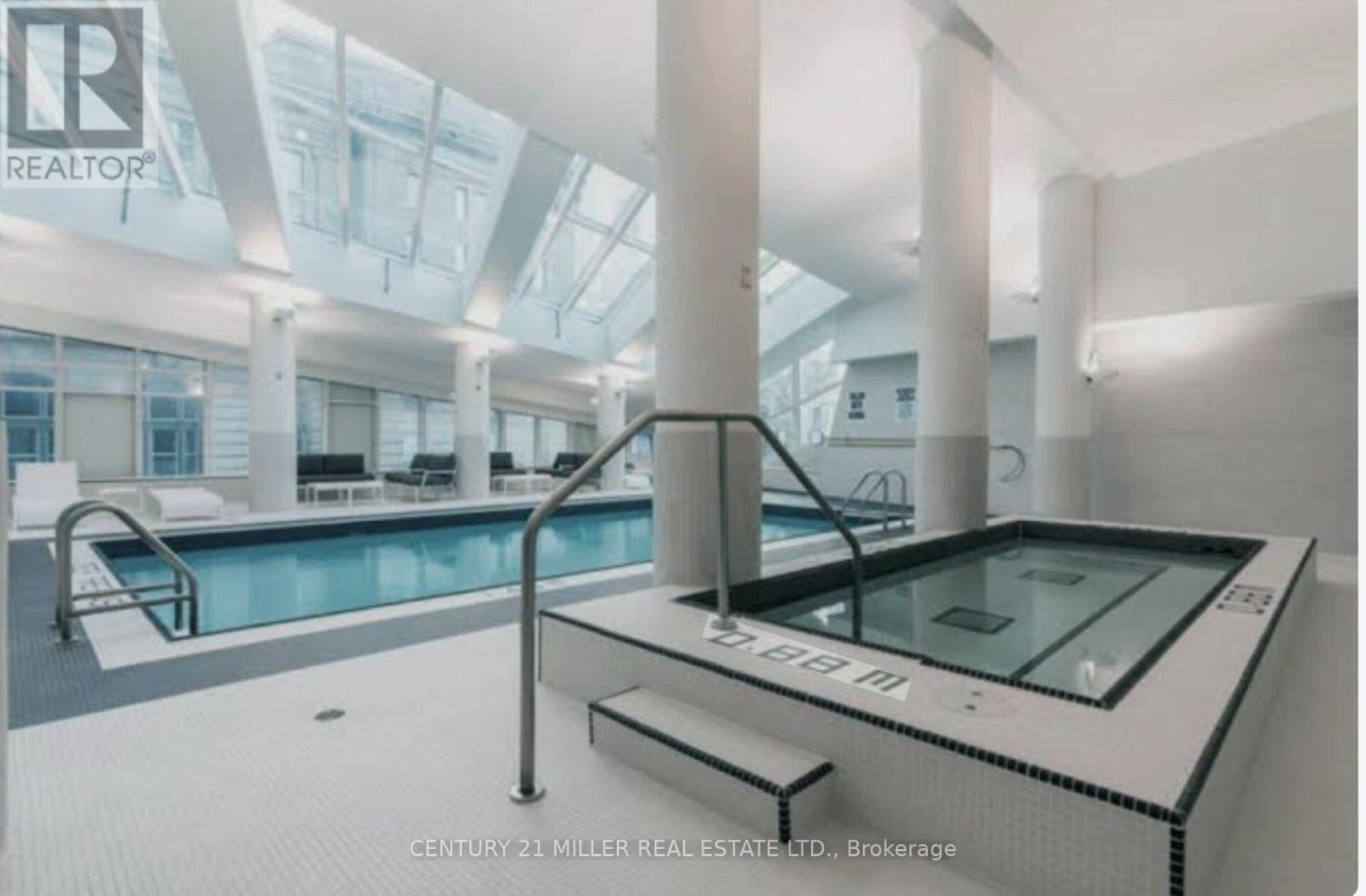 3705 - 8 The Esplanade, Toronto (Waterfront Communities), Ontario  M5E 0A6 - Photo 40 - C12875682