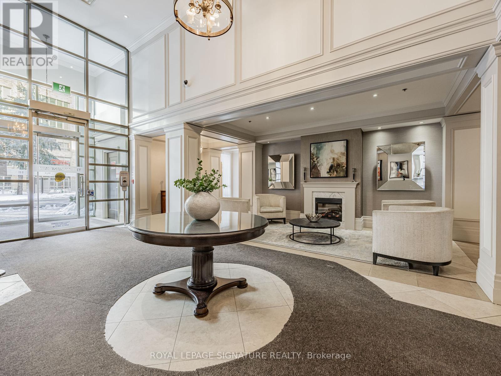 801 - 205 The Donway W, Toronto (Banbury-Don Mills), Ontario  M3B 3S5 - Photo 3 - C12875704