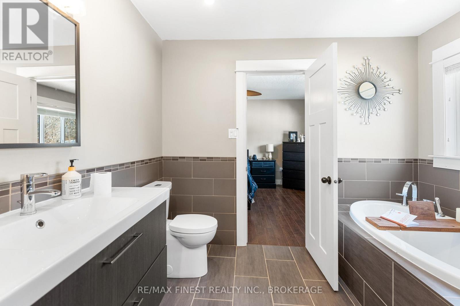 2159 Eel Bay Road, Frontenac, Ontario  K0H 2L0 - Photo 23 - X12875624