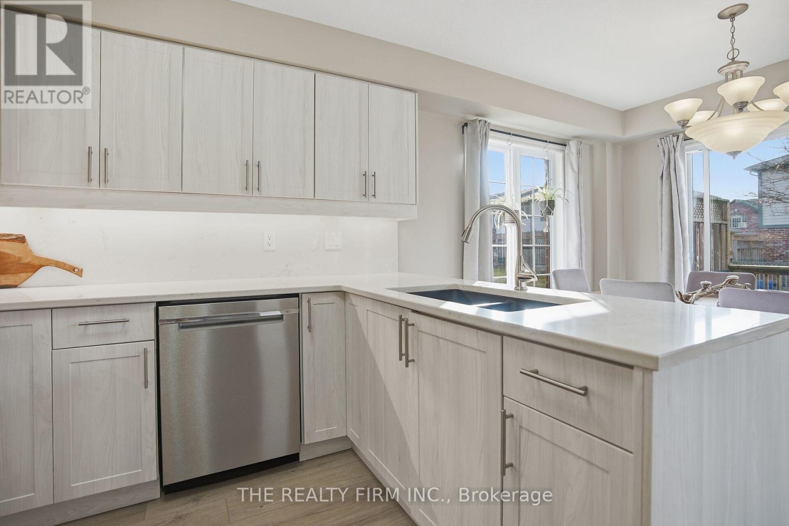 Photo 14 of 45 for 55 - 600 Hyde Park Road