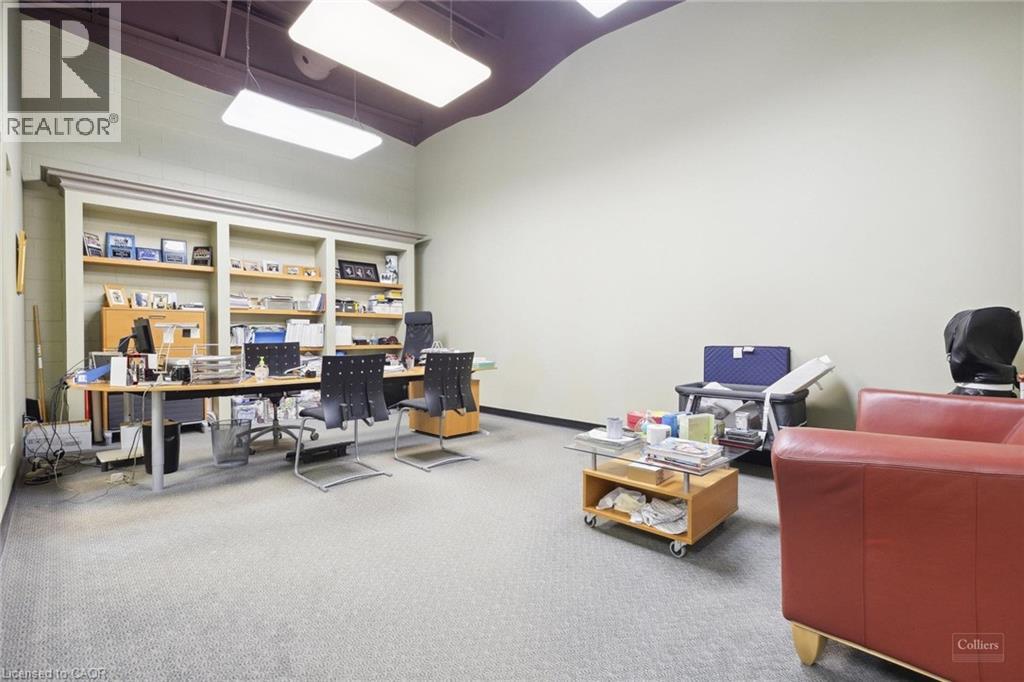 555 Barton Street, Stoney Creek, Ontario  L8E 5S1 - Photo 4 - 40811602