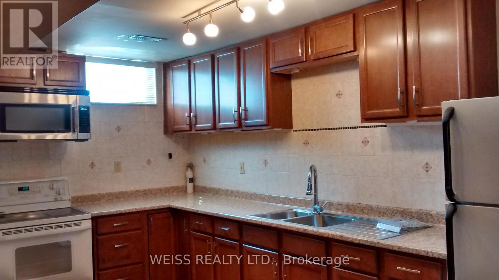 BSMT - 4063 ELLESMERE ROAD, toronto (highland creek), Ontario