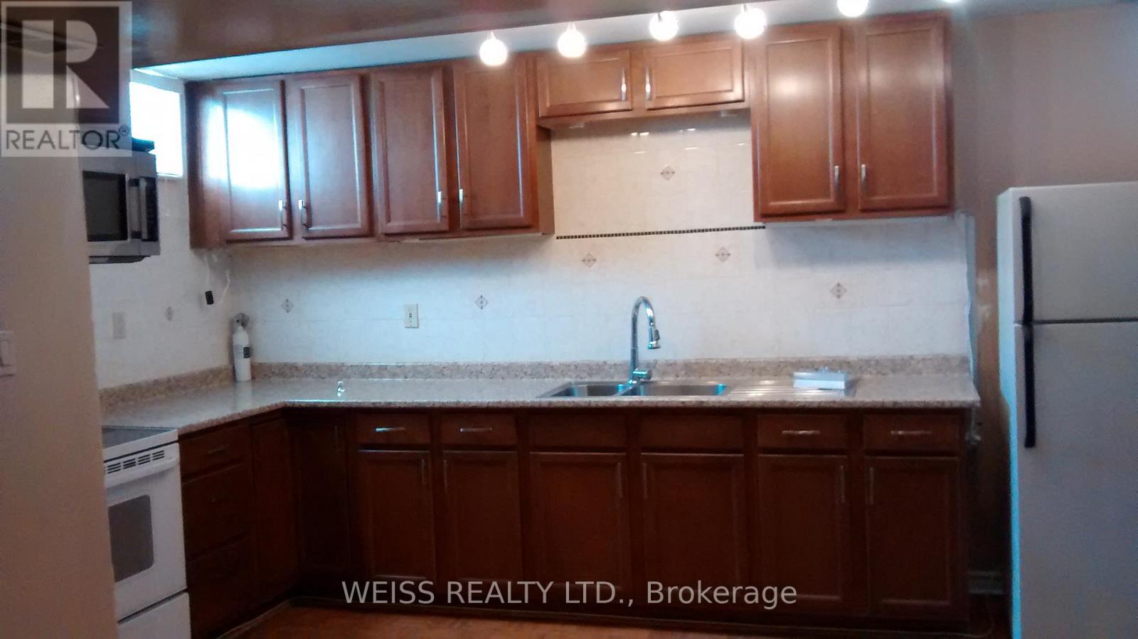 Bsmt - 4063 Ellesmere Road, Toronto (Highland Creek), Ontario  M1C 1J3 - Photo 9 - E12875508