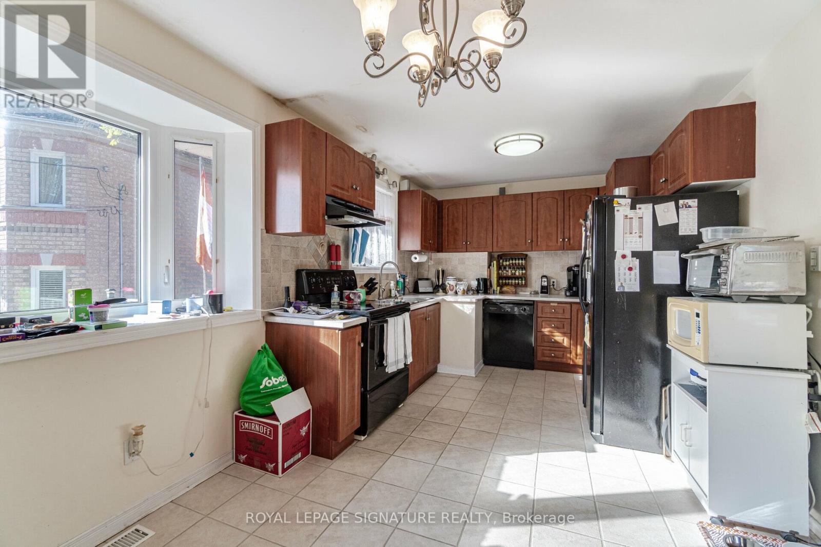 34 Ivan Road, Toronto, Ontario  M1C 1V2 - Photo 7 - E12875618