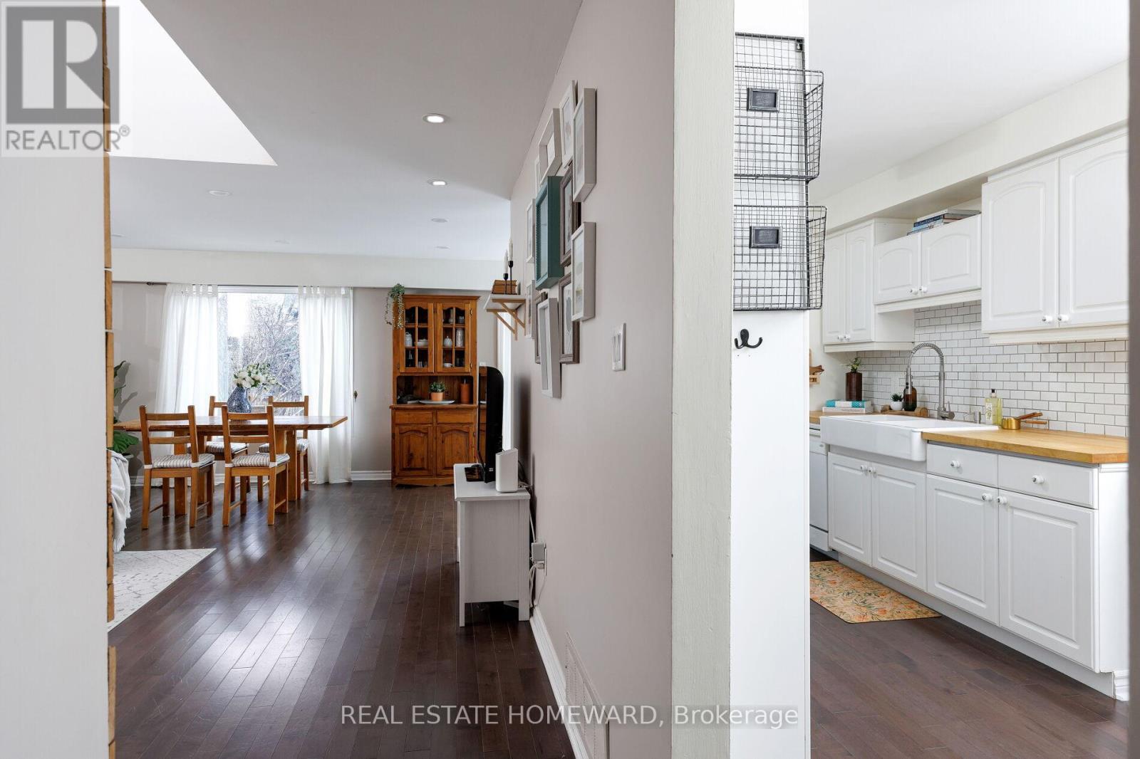 1821 Listowell Crescent, Pickering, Ontario  L1V 2Y2 - Photo 4 - E12875684