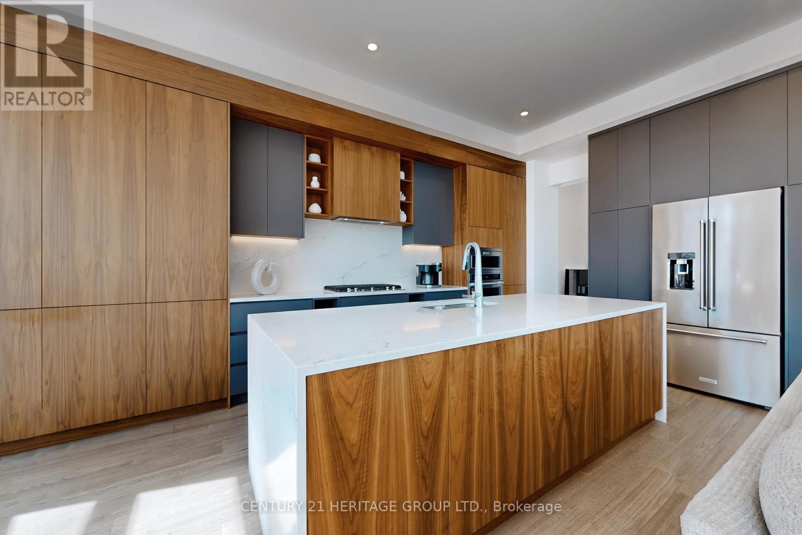 251 Oxford Street, Richmond Hill (Mill Pond), Ontario  L4C 7V7 - Photo 15 - N12875444