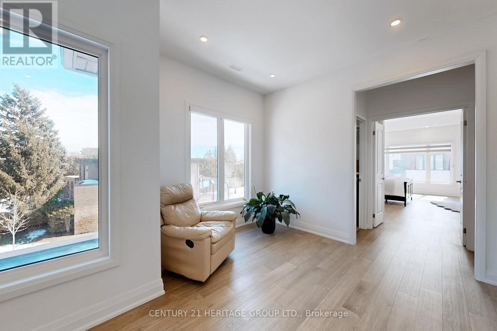 251 Oxford Street, Richmond Hill (Mill Pond), Ontario  L4C 7V7 - Photo 25 - N12875444