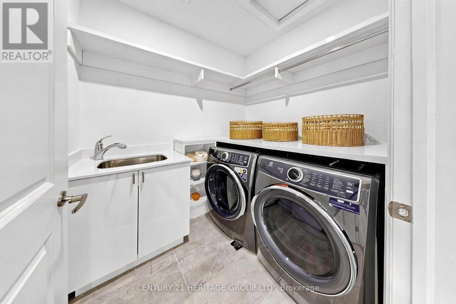 251 Oxford Street, Richmond Hill (Mill Pond), Ontario  L4C 7V7 - Photo 26 - N12875444