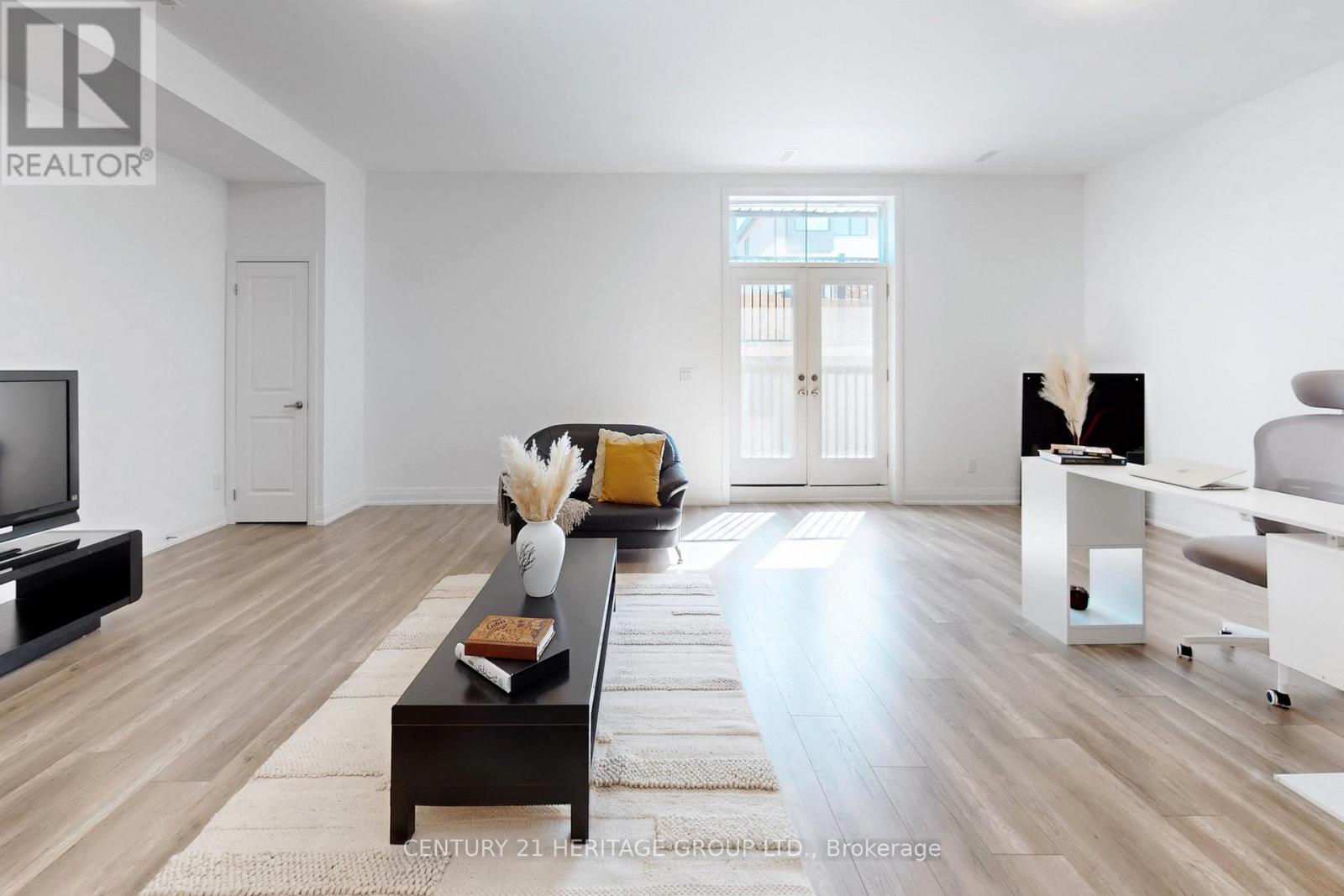 251 Oxford Street, Richmond Hill (Mill Pond), Ontario  L4C 7V7 - Photo 41 - N12875444