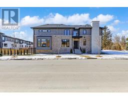 251 OXFORD STREET, Richmond Hill, Ontario