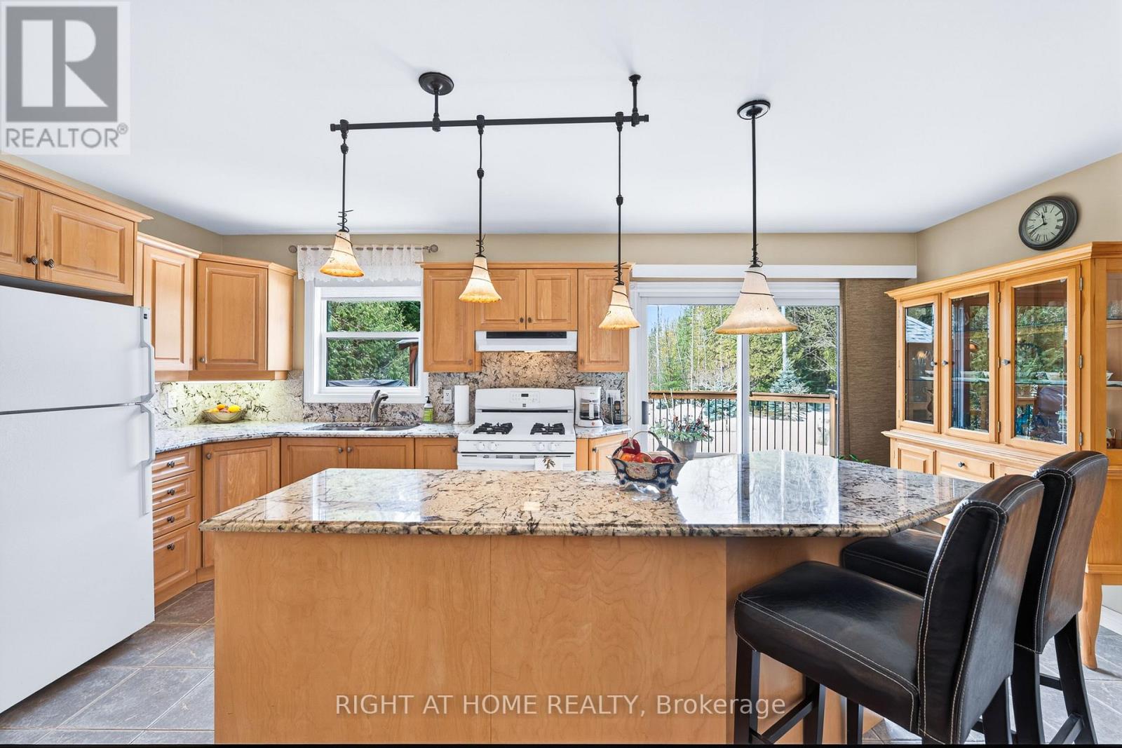 3338 Warnica Avenue, Innisfil, Ontario  L9S 2K9 - Photo 21 - N12875504