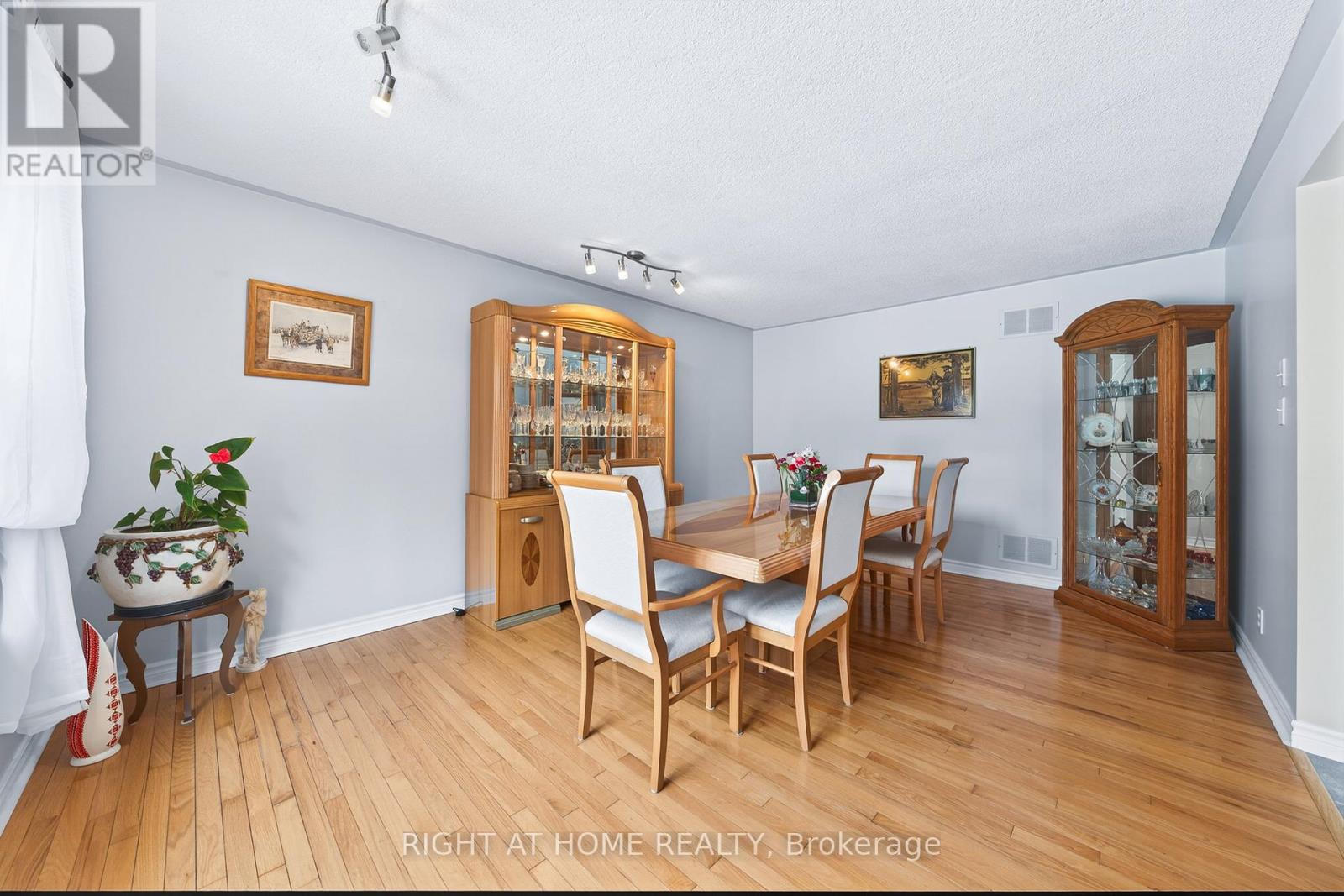 3338 Warnica Avenue, Innisfil, Ontario  L9S 2K9 - Photo 23 - N12875504