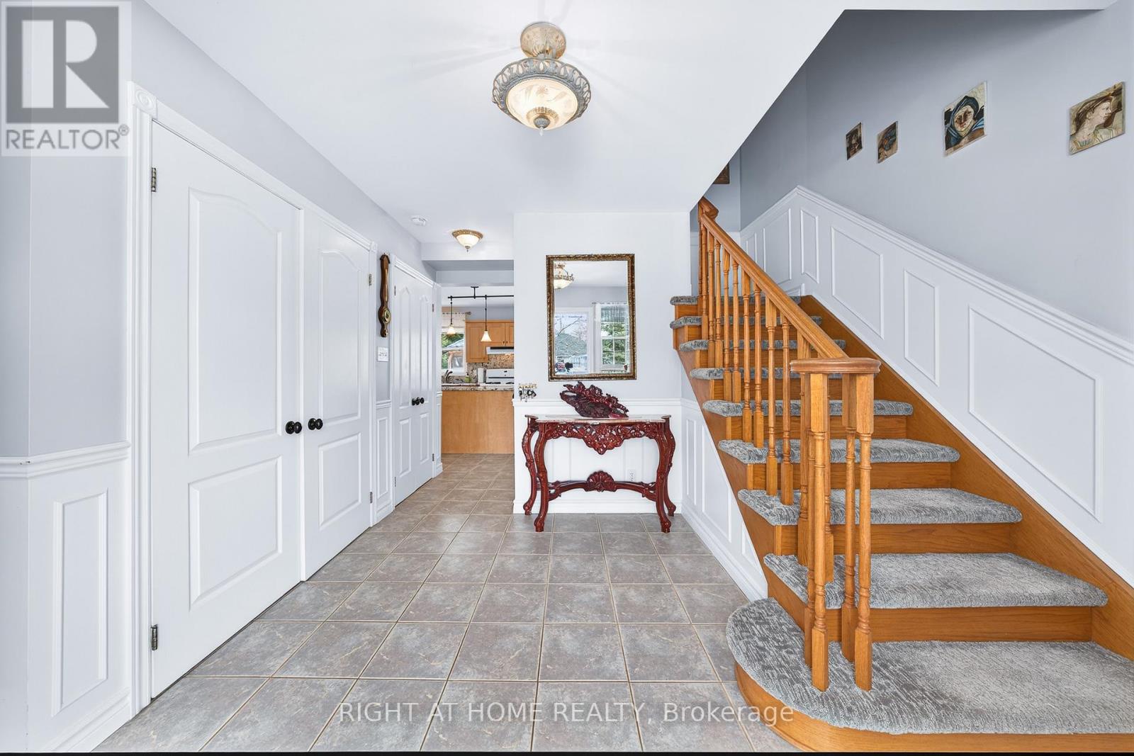 3338 Warnica Avenue, Innisfil, Ontario  L9S 2K9 - Photo 7 - N12875504