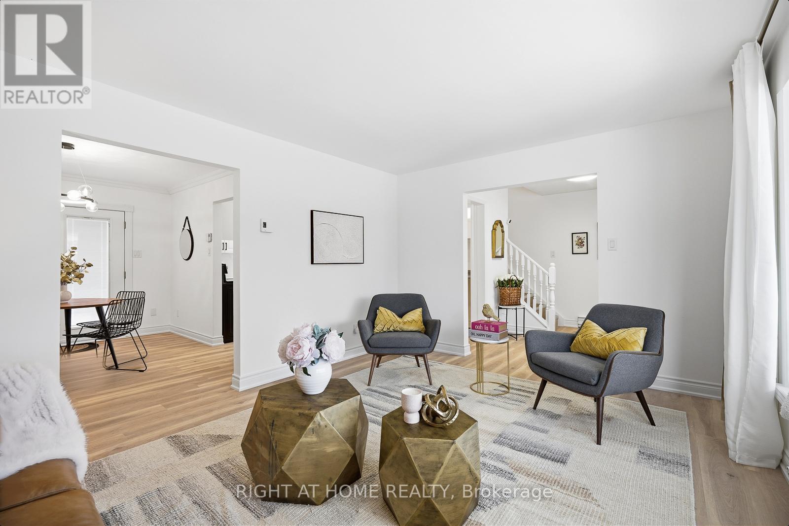 259 Glenwoods Avenue, Georgina, Ontario  L4P 2X1 - Photo 10 - N12875510