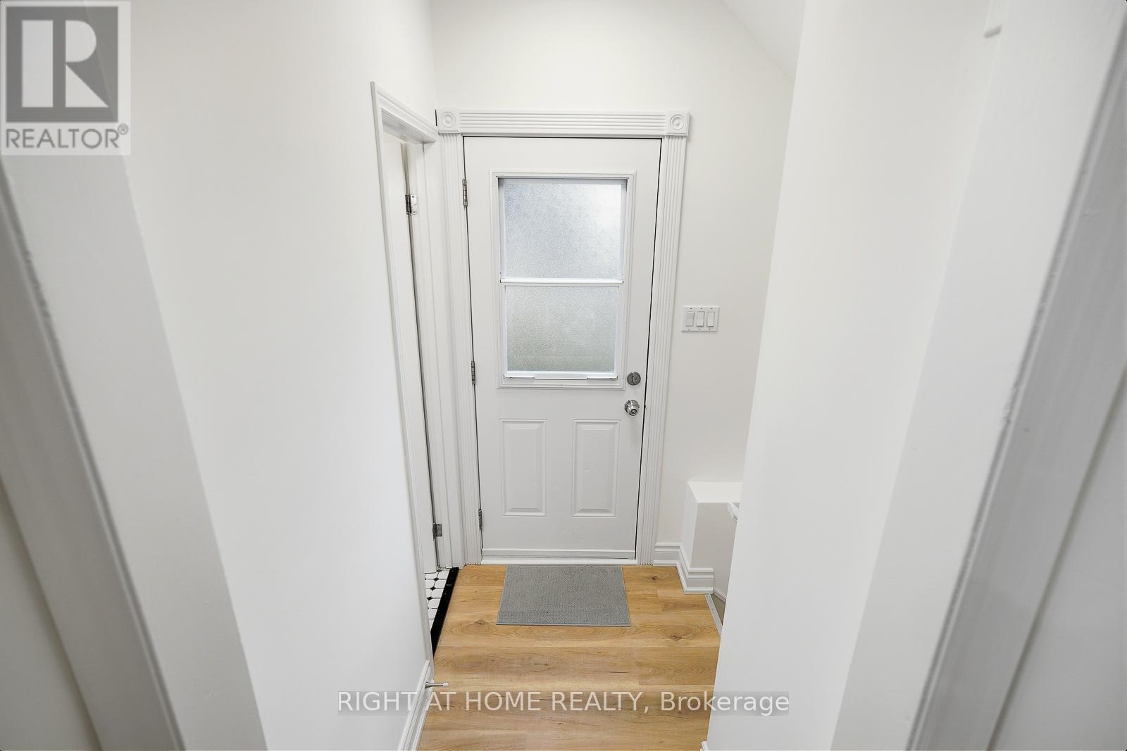 259 Glenwoods Avenue, Georgina, Ontario  L4P 2X1 - Photo 27 - N12875510