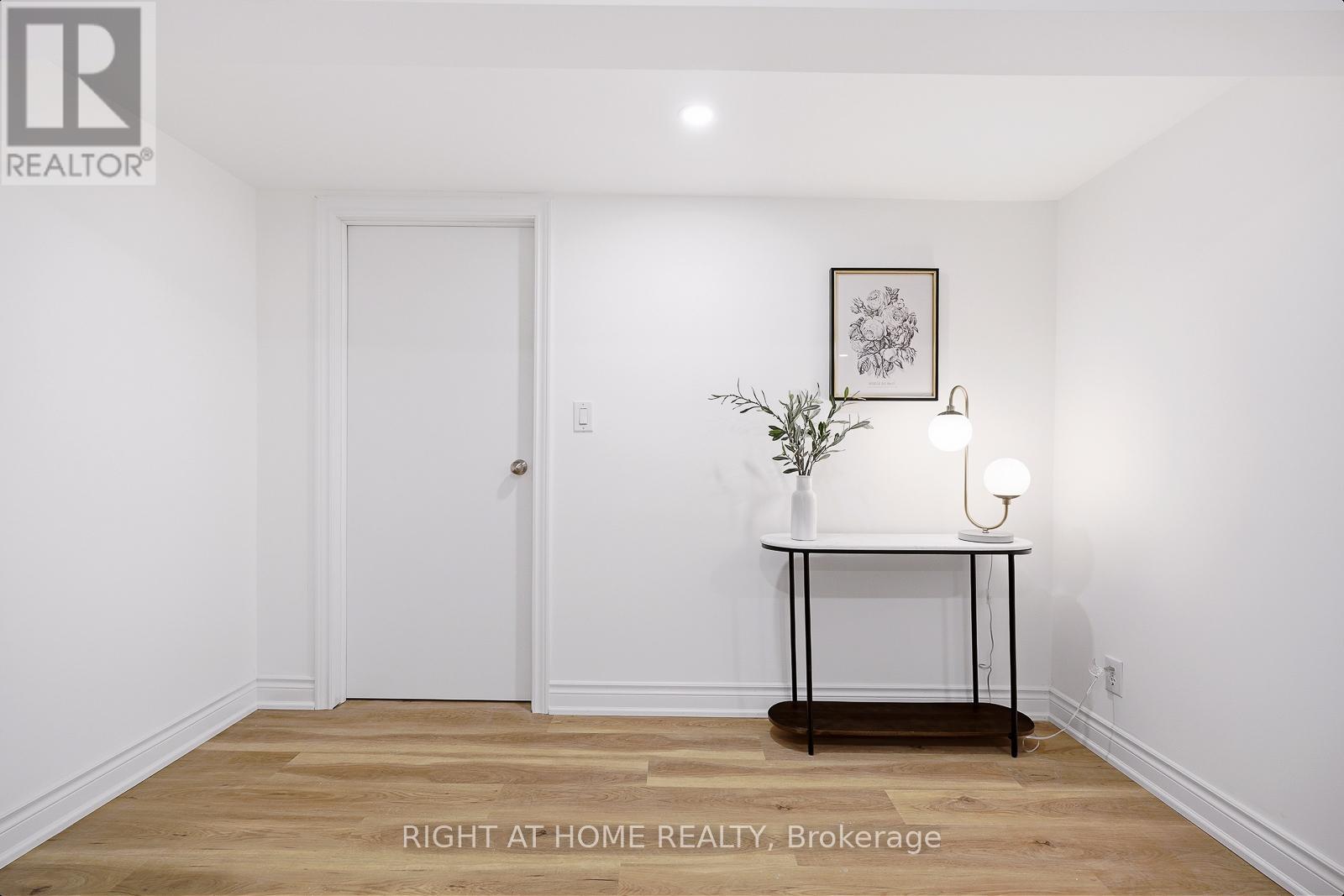 259 Glenwoods Avenue, Georgina, Ontario  L4P 2X1 - Photo 31 - N12875510