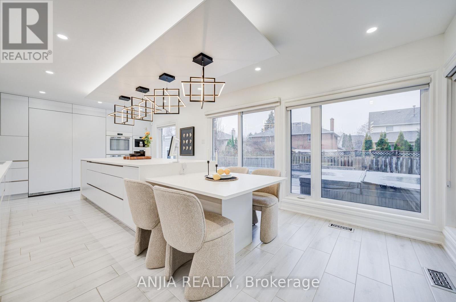 63 Reeve Drive, Markham, Ontario  L3P 6C2 - Photo 11 - N12875516