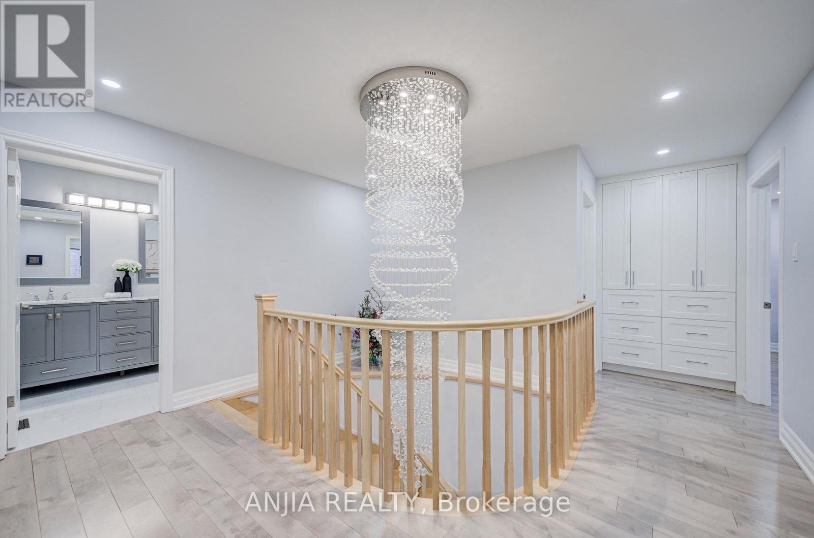 63 Reeve Drive, Markham, Ontario  L3P 6C2 - Photo 18 - N12875516