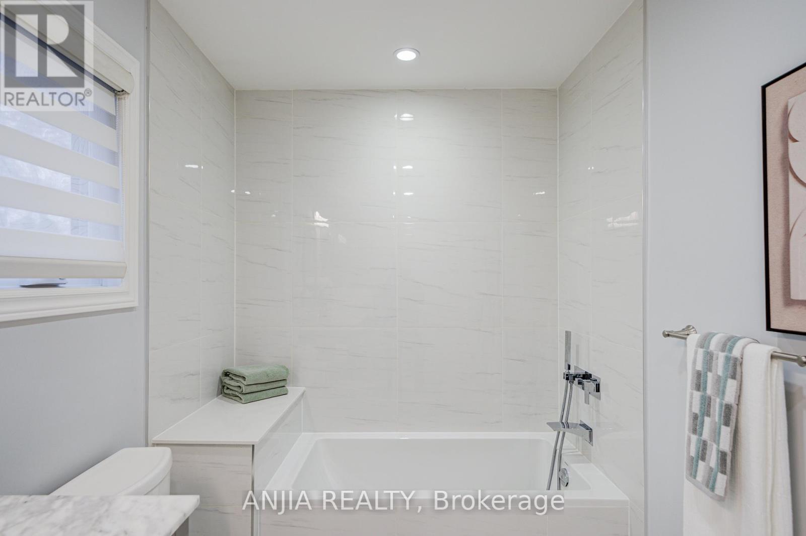 63 Reeve Drive, Markham, Ontario  L3P 6C2 - Photo 28 - N12875516