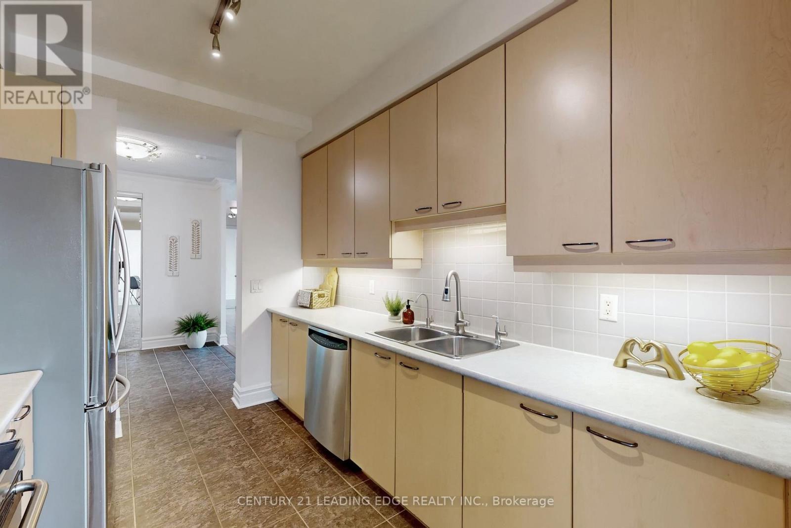 Lph9 - 62 Suncrest Boulevard, Markham, Ontario  L3T 7Y6 - Photo 11 - N12875528