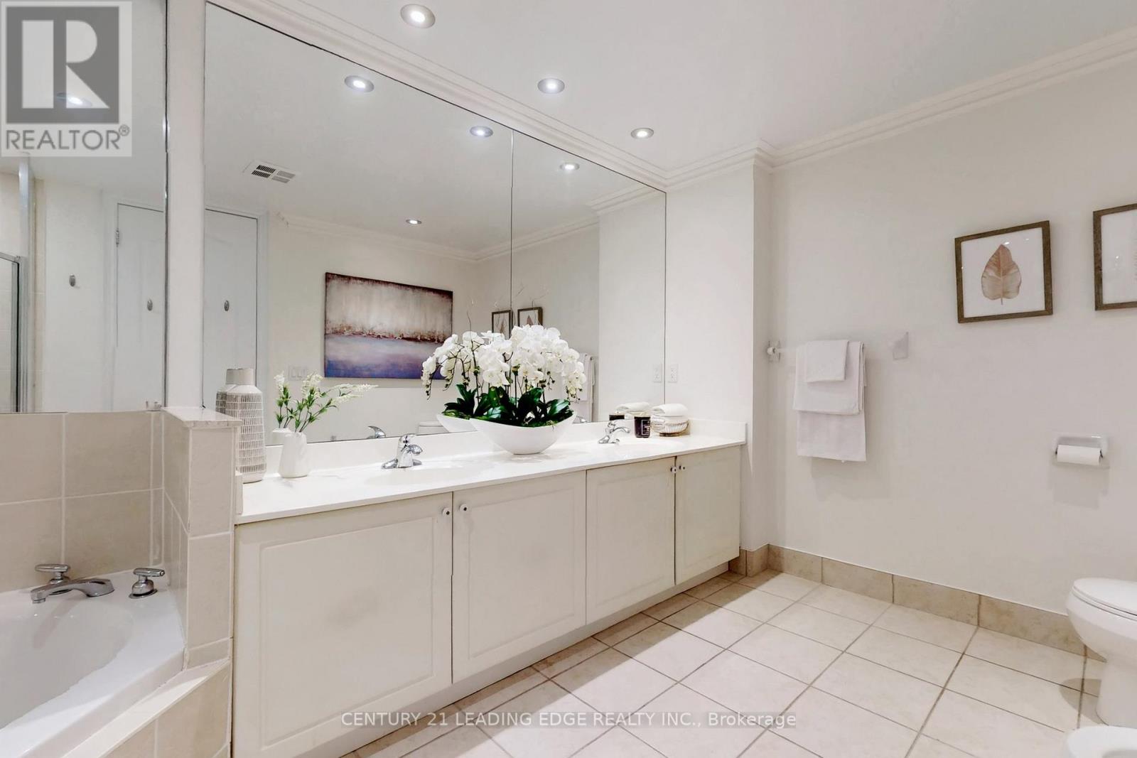 Lph9 - 62 Suncrest Boulevard, Markham, Ontario  L3T 7Y6 - Photo 24 - N12875528