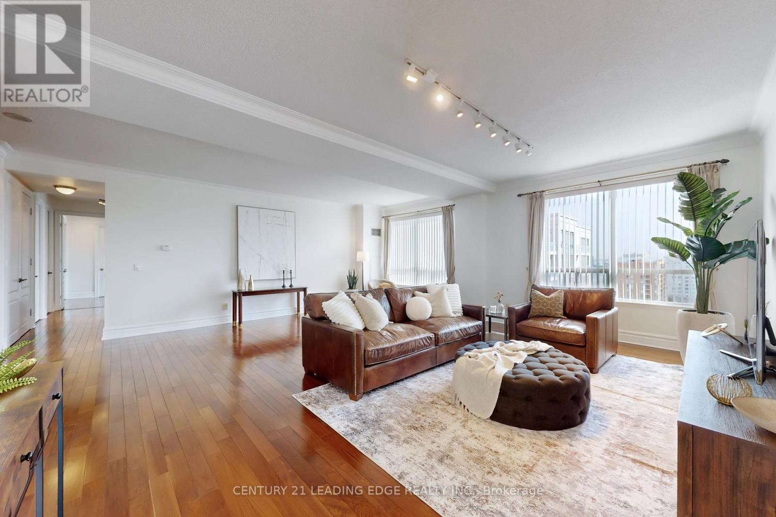 Lph9 - 62 Suncrest Boulevard, Markham, Ontario  L3T 7Y6 - Photo 3 - N12875528