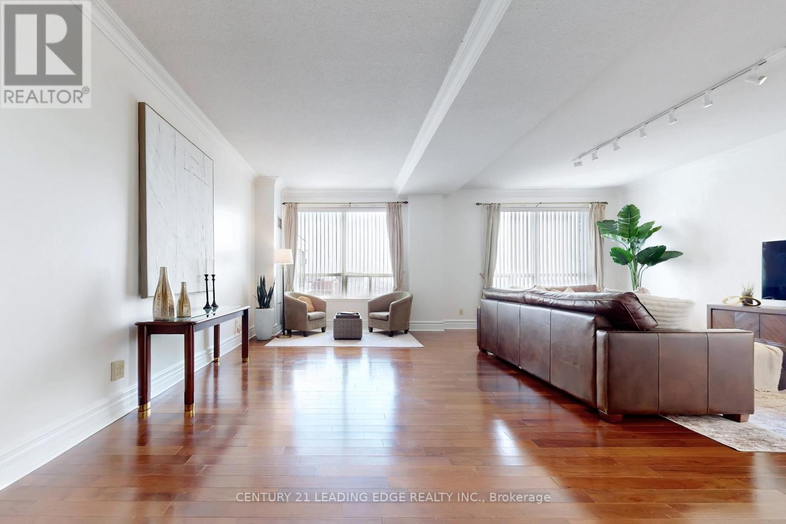 Lph9 - 62 Suncrest Boulevard, Markham, Ontario  L3T 7Y6 - Photo 5 - N12875528