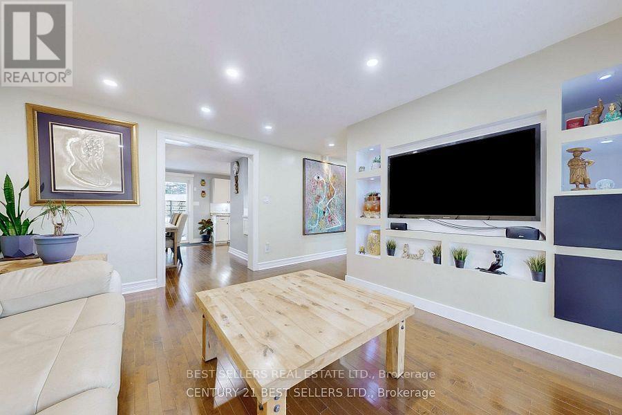 26 Tecumseth Pines Drive, New Tecumseth, Ontario  L0G 1W0 - Photo 5 - N12875536