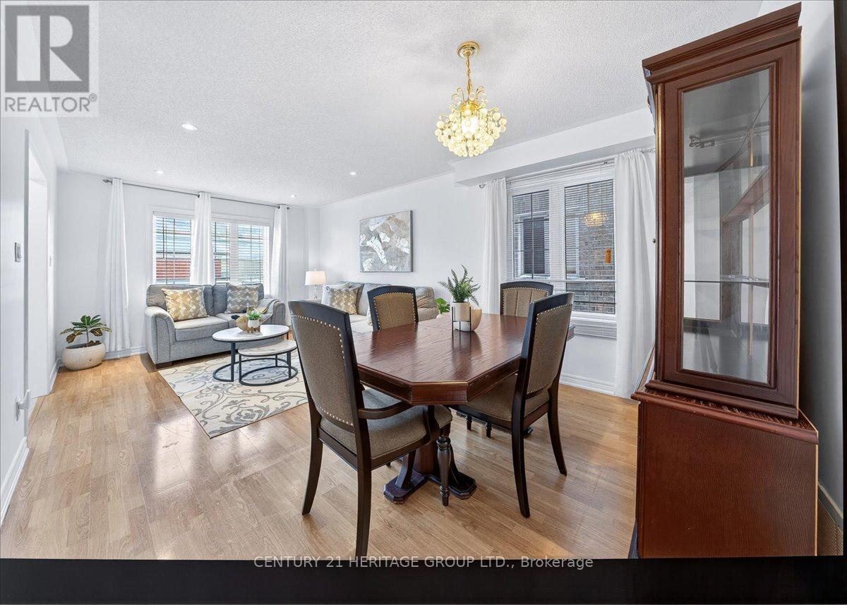 31 Kalvinster Drive, Markham, Ontario  L6B 0A7 - Photo 13 - N12875540