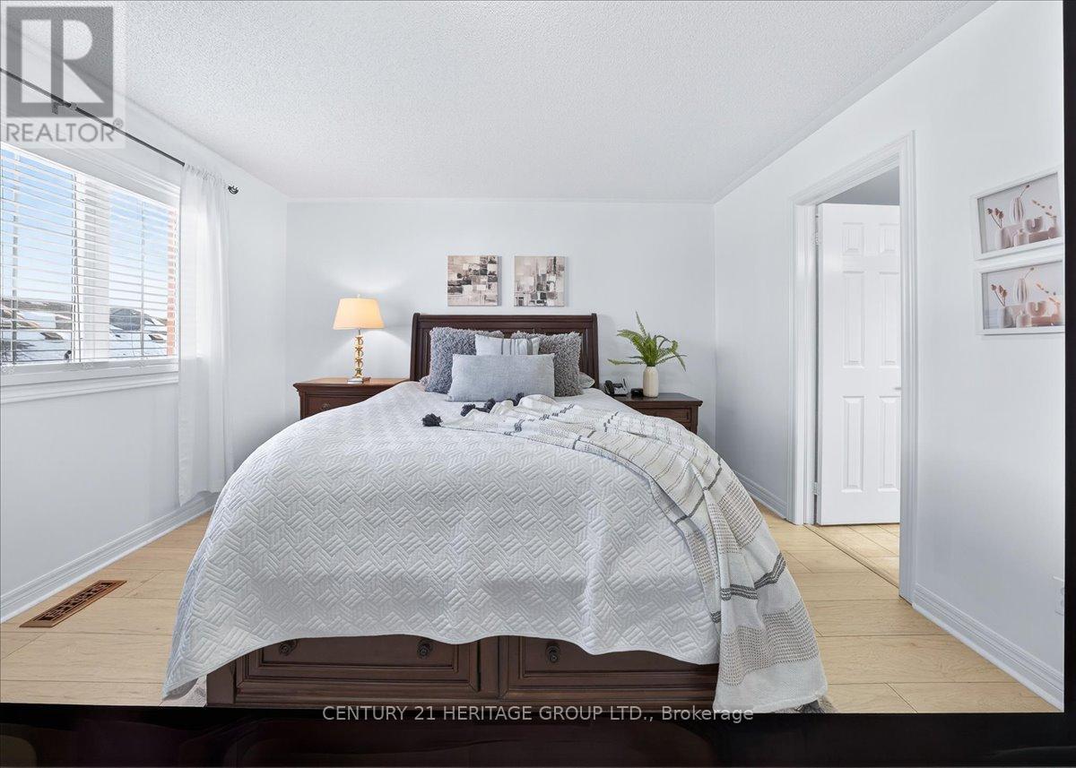 31 Kalvinster Drive, Markham, Ontario  L6B 0A7 - Photo 26 - N12875540