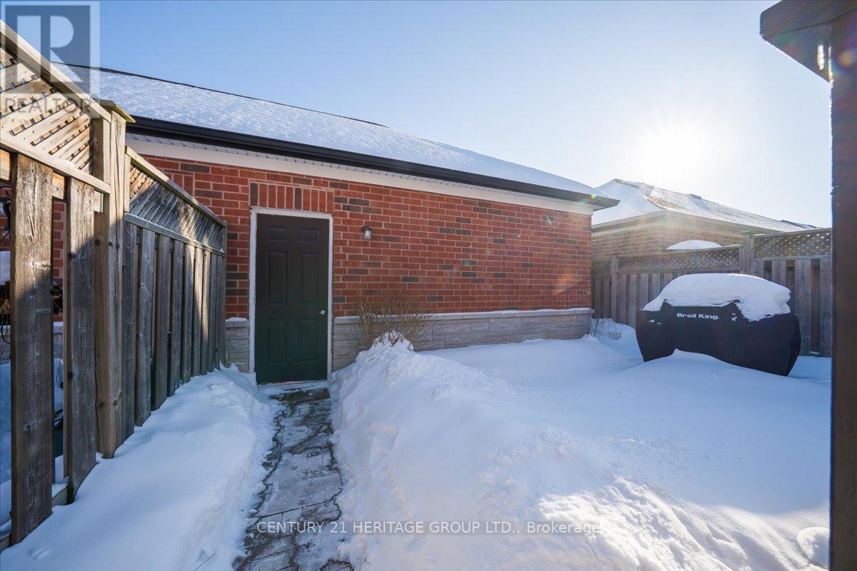 31 Kalvinster Drive, Markham, Ontario  L6B 0A7 - Photo 37 - N12875540