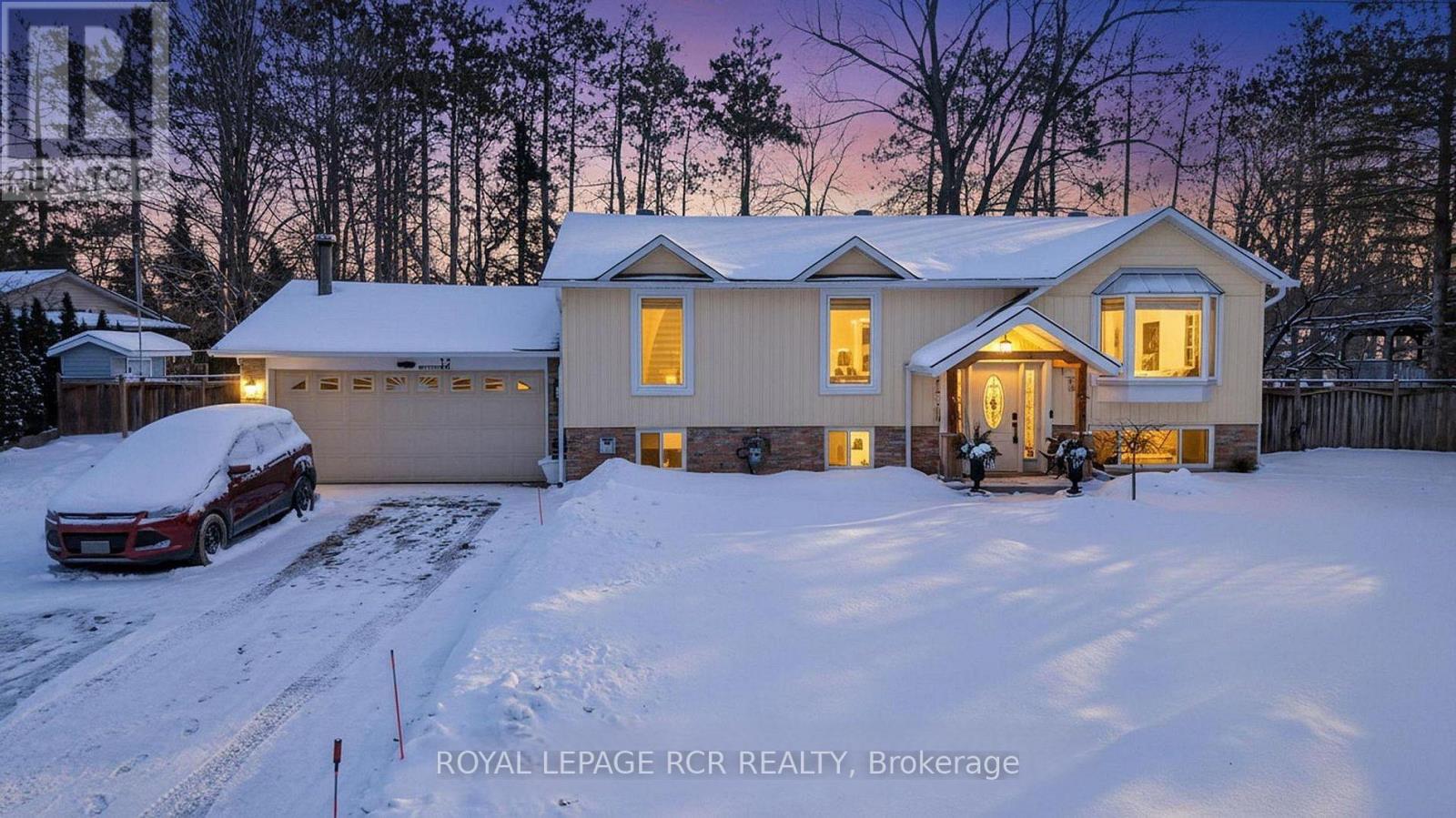 17 Pine Park Boulevard, Adjala-Tosorontio, Ontario  L0M 1J0 - Photo 3 - N12875582