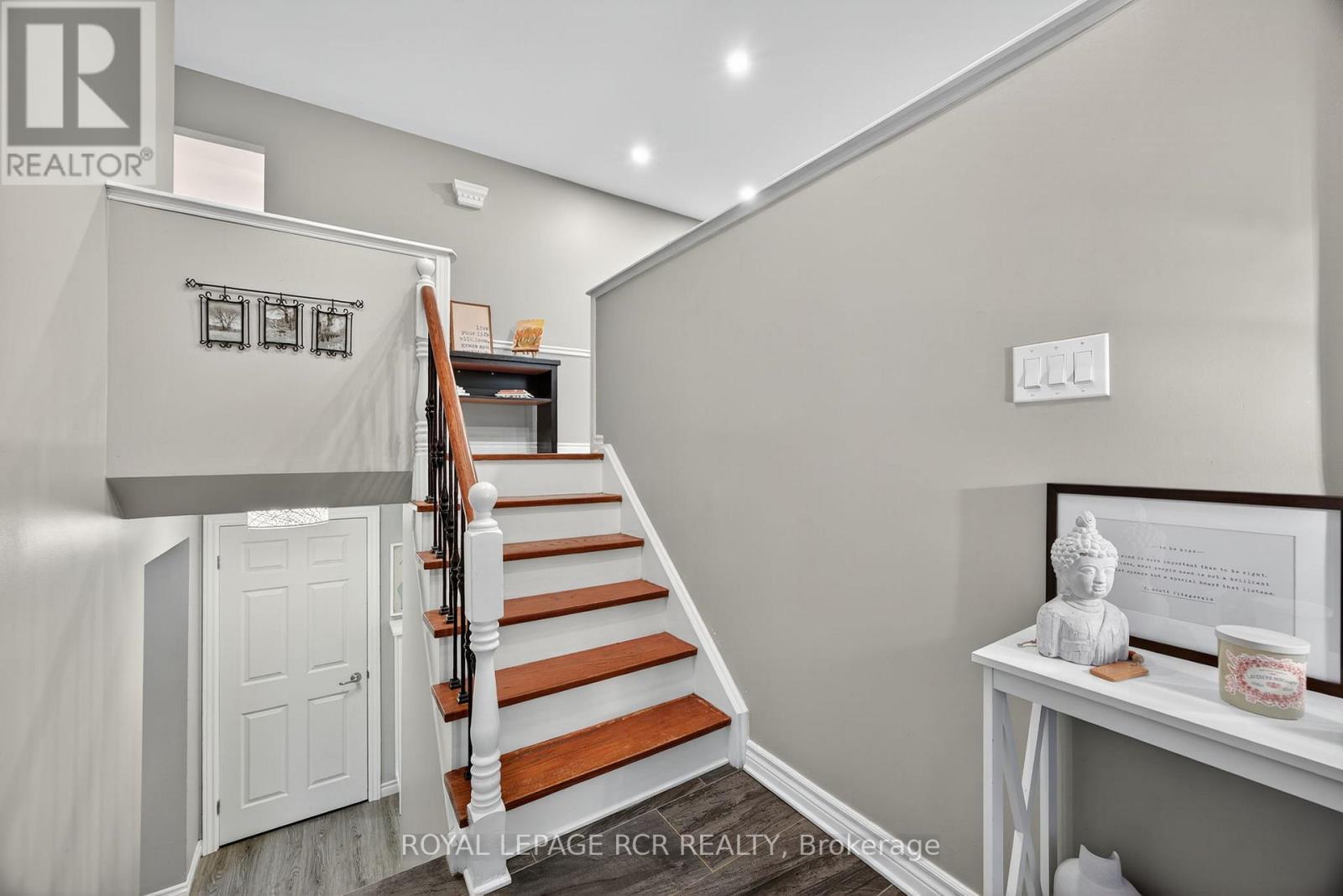 17 Pine Park Boulevard, Adjala-Tosorontio, Ontario  L0M 1J0 - Photo 5 - N12875582