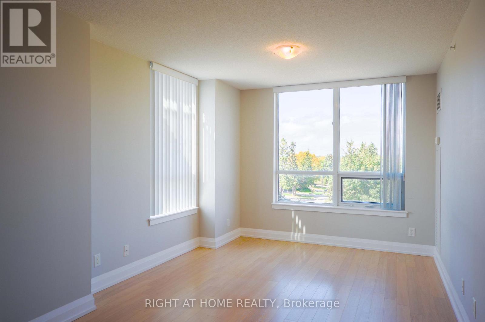 621 - 370 Highway 7 E, Richmond Hill, Ontario  L4B 0C4 - Photo 4 - N12875586