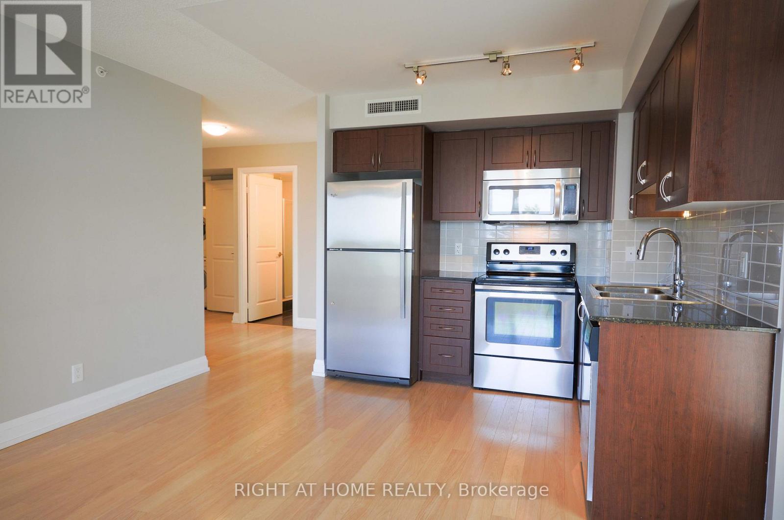 621 - 370 Highway 7 E, Richmond Hill, Ontario  L4B 0C4 - Photo 6 - N12875586