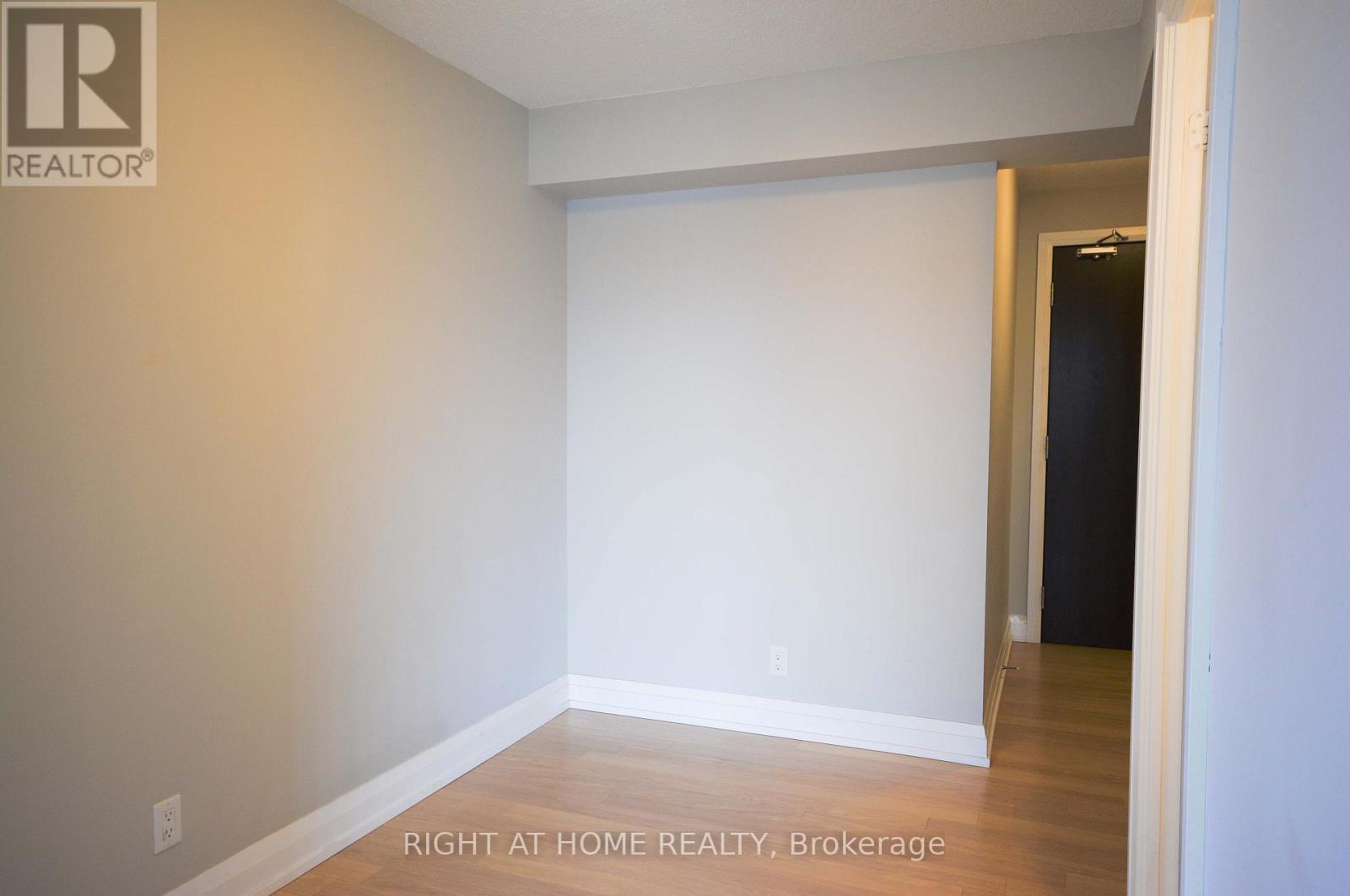 621 - 370 Highway 7 E, Richmond Hill, Ontario  L4B 0C4 - Photo 9 - N12875586