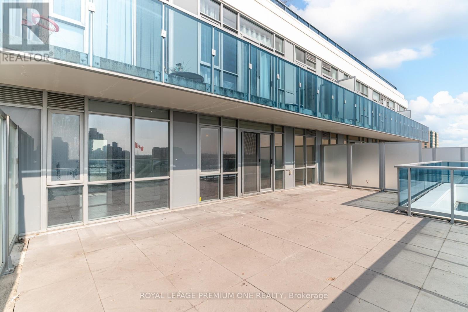 646 - 9471 Yonge Street, Richmond Hill, Ontario  L4C 0Z5 - Photo 22 - N12875598