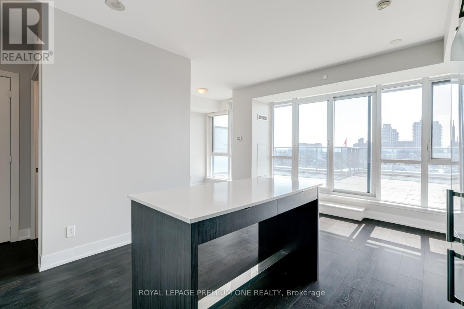 646 - 9471 Yonge Street, Richmond Hill, Ontario  L4C 0Z5 - Photo 8 - N12875598