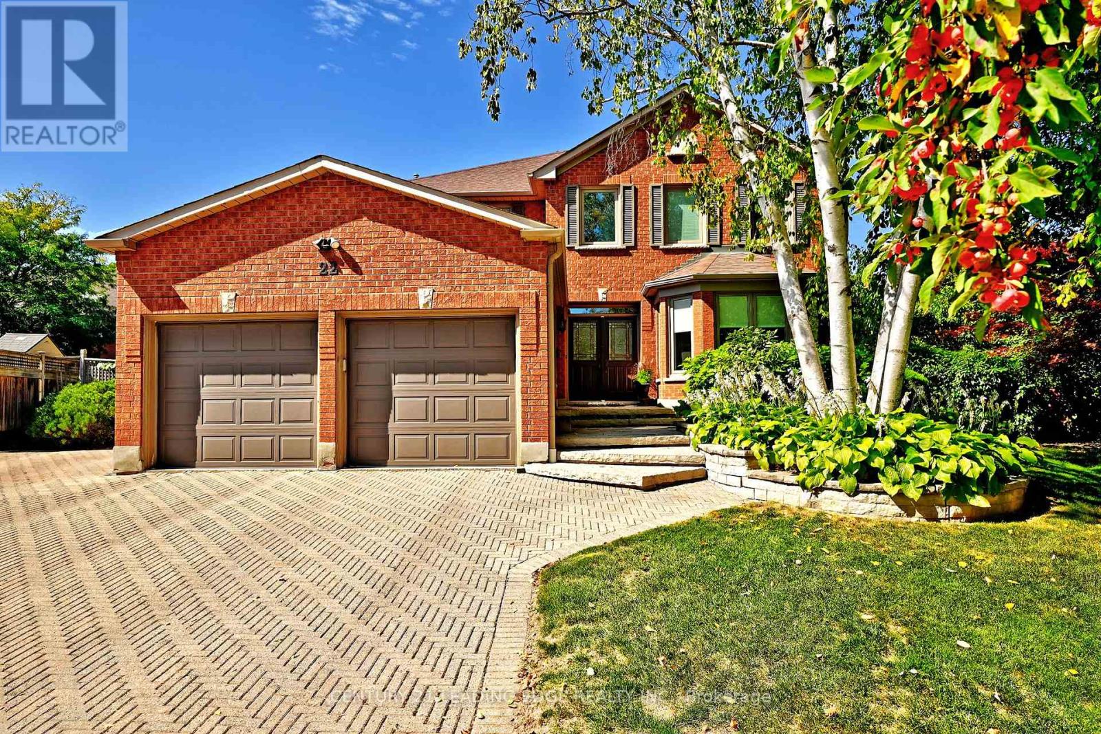 22 Amberwood Court, Markham, Ontario  L3R 9N1 - Photo 1 - N12875686