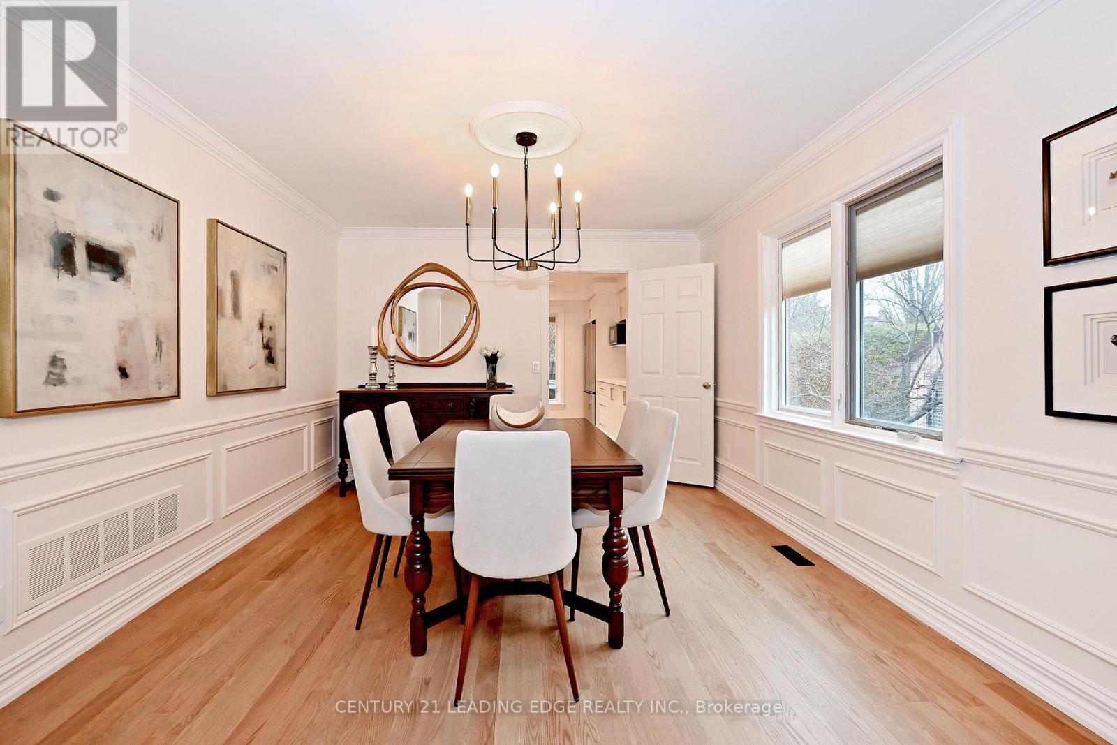 22 Amberwood Court, Markham, Ontario  L3R 9N1 - Photo 11 - N12875686